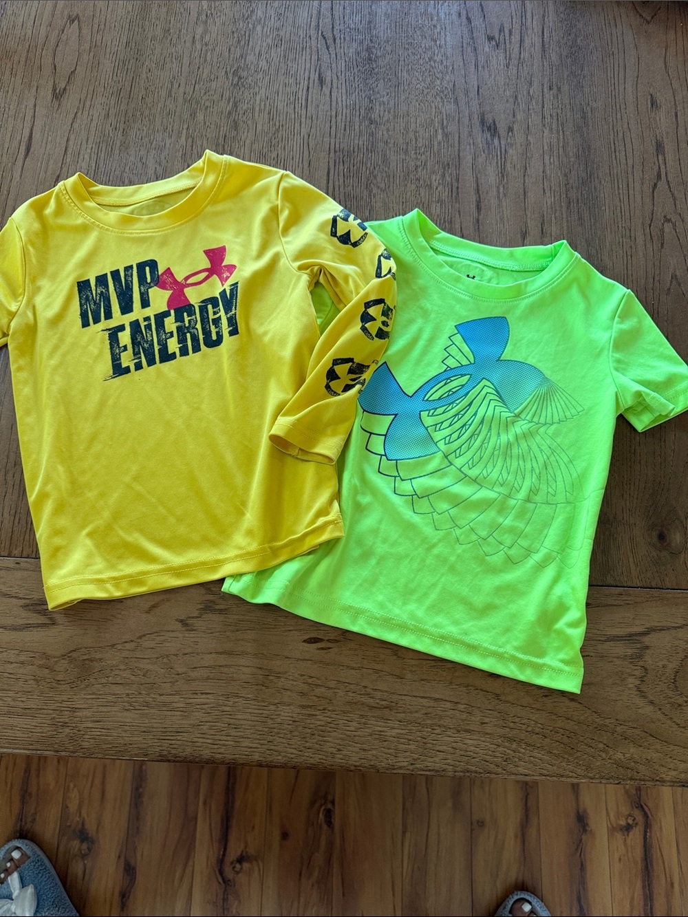 Under Armour Kids' 3T Bundle shirts Neon Yellow & Lime Green Performance Tees